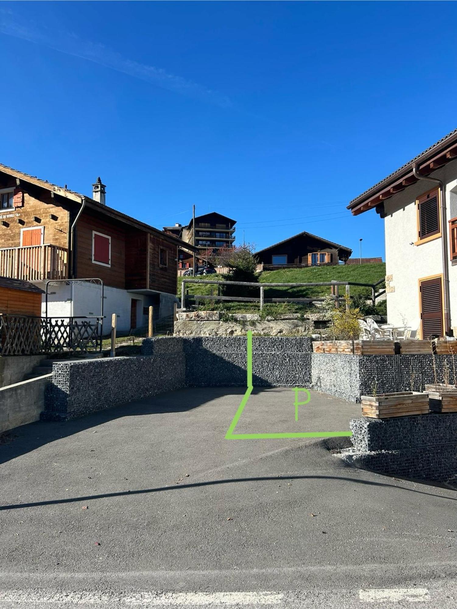 4 Valleys Modern With Free Parking